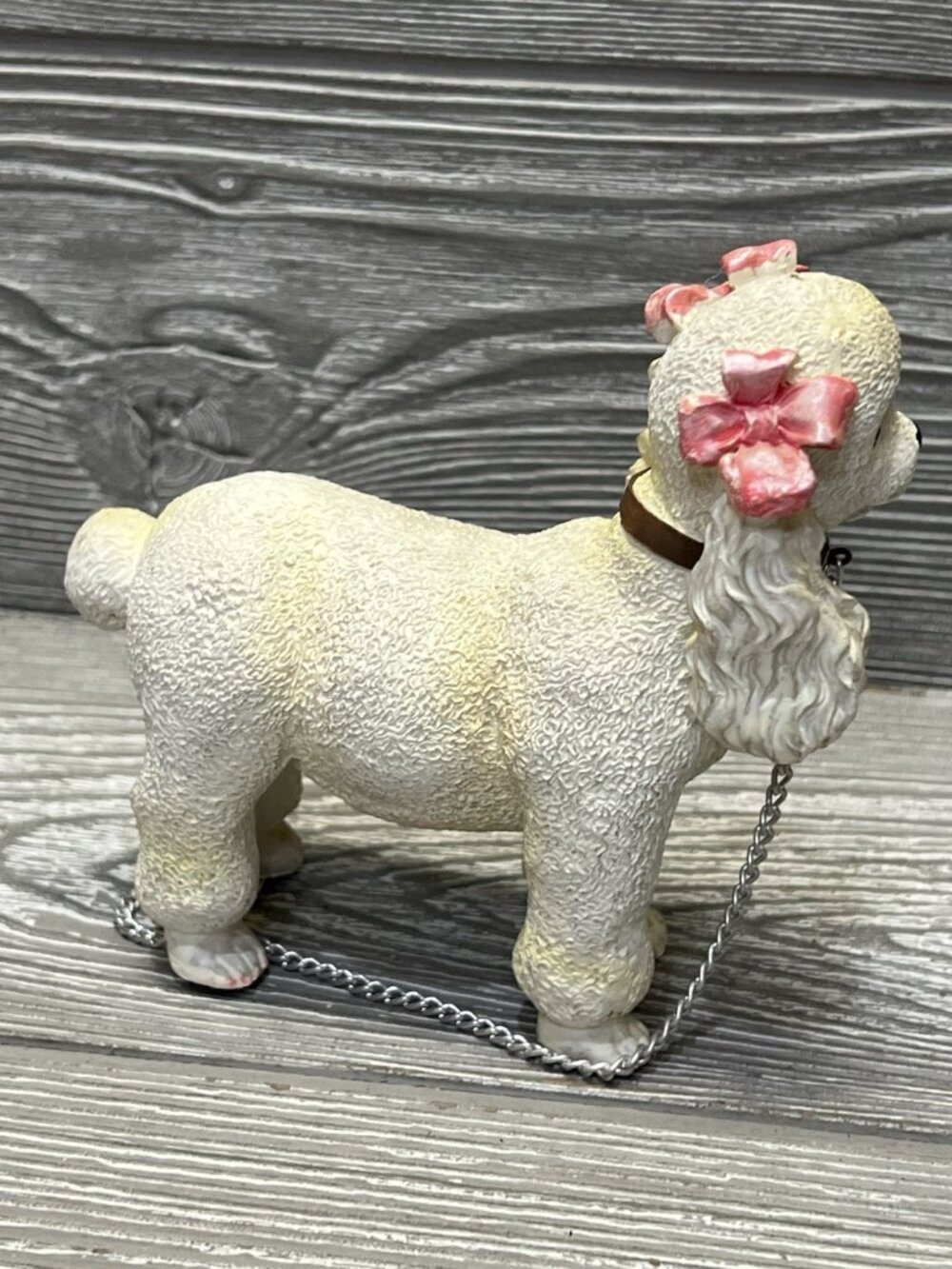Vintage Retro Textured Poodle Dog Figurine Statue with Chain Pink Bows 5” X 5” - Picture 3 of 6